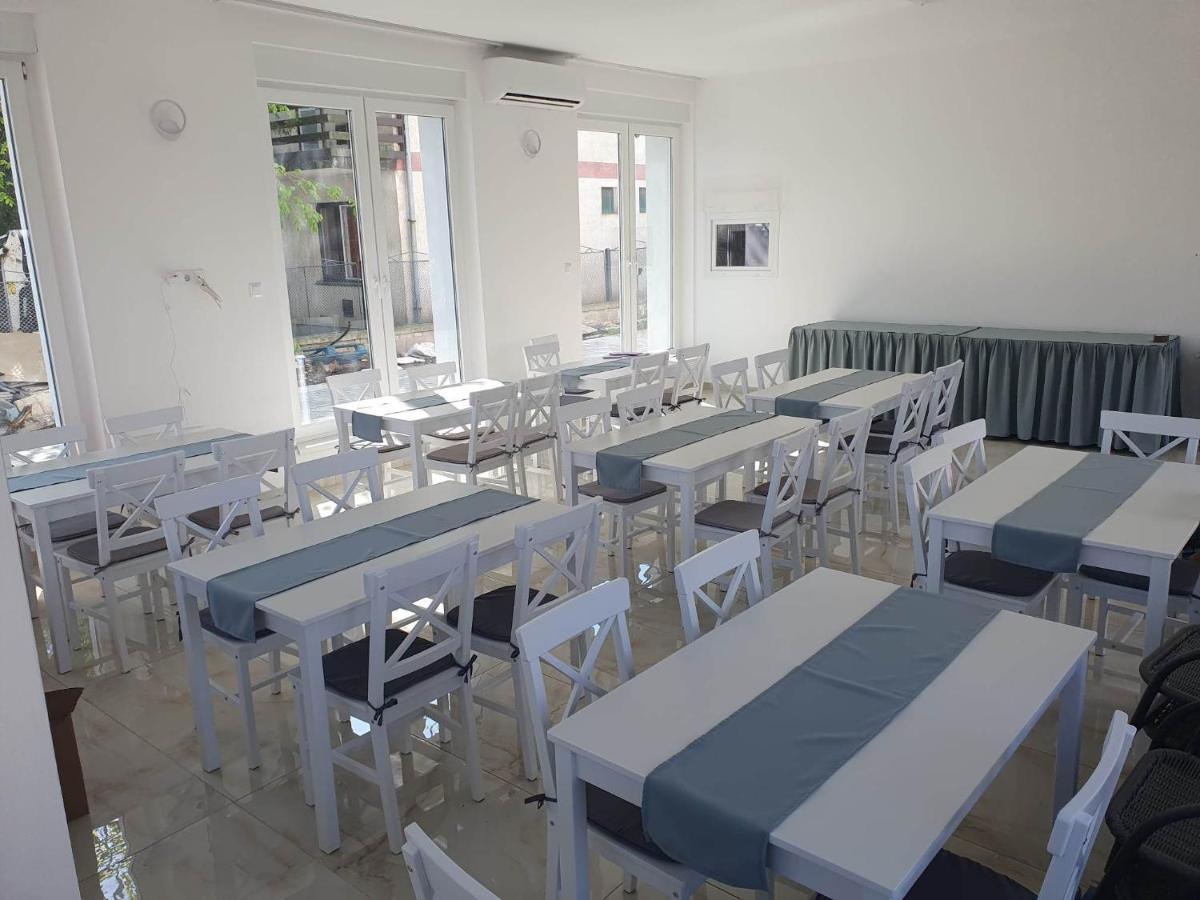 Orion Panzio Bed and Breakfast Hajdúszoboszló Eksteriør billede