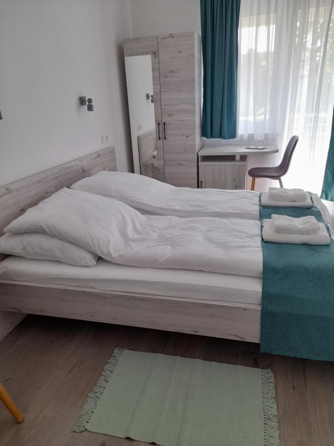 Orion Panzio Bed and Breakfast Hajdúszoboszló Eksteriør billede